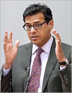 Atul Gawande, MD, MPH, discusses the "maze" patients frequently encounter when attempting to access the U.S. health care system