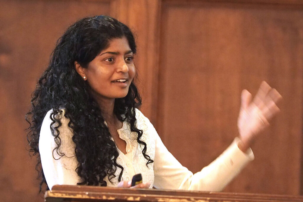 Meeta Prasad Kerlin, MD, MSCE speaking at a scientific conference